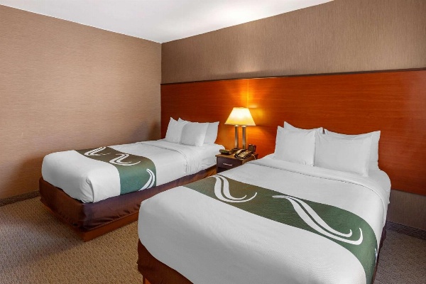 Quality Inn Toronto Airport image 6